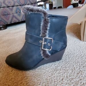Womens wedge boots